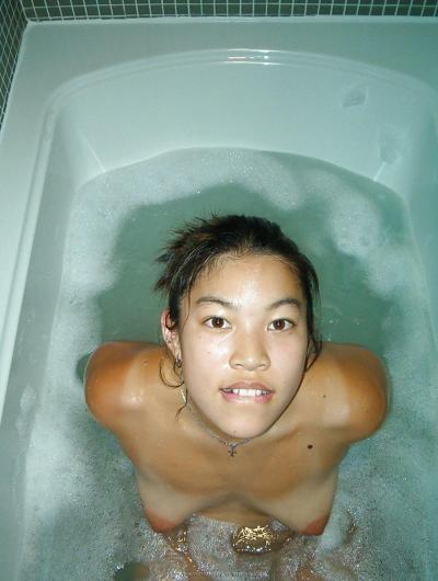 25P Amateur Asian bimbo