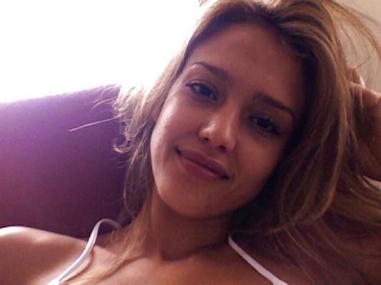 6P Jessica Alba hat nackte Handybilder