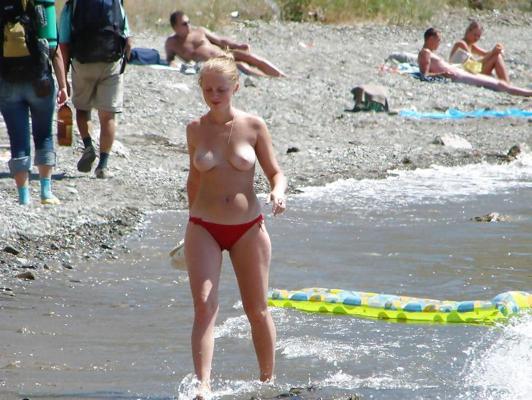 20P Naked beach 36.