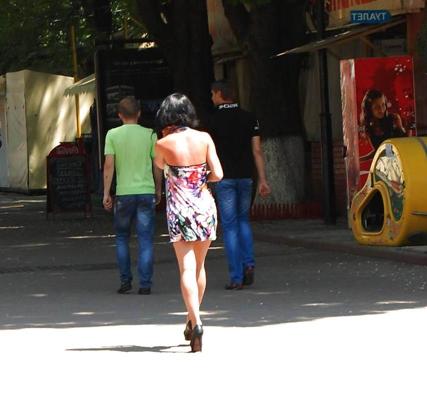 17P Mini Skirt Babes in Public 
