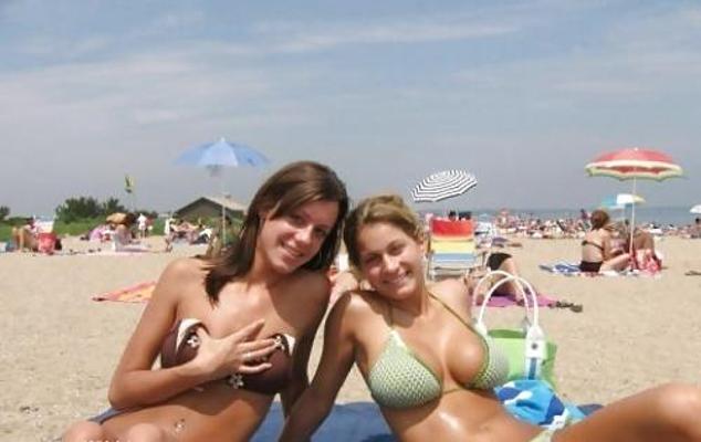 25P More Big Boob Amateur Cleavage