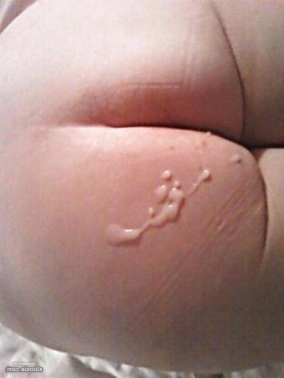 25P Cum on her bum 