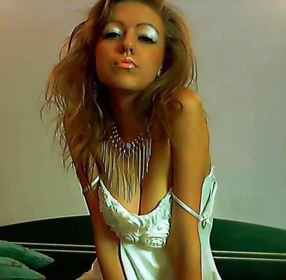 25P Hot brunette with big tits (NN)