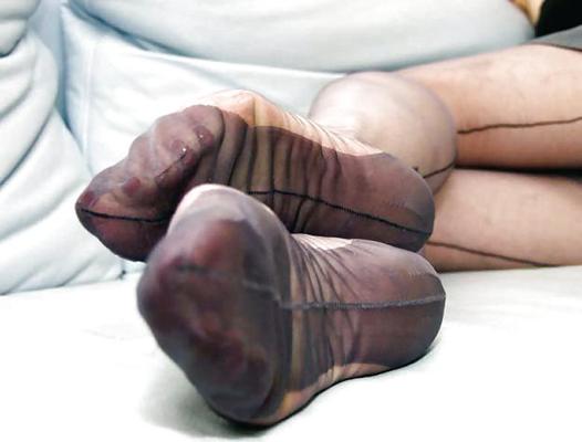 5P My wife's FF stockings