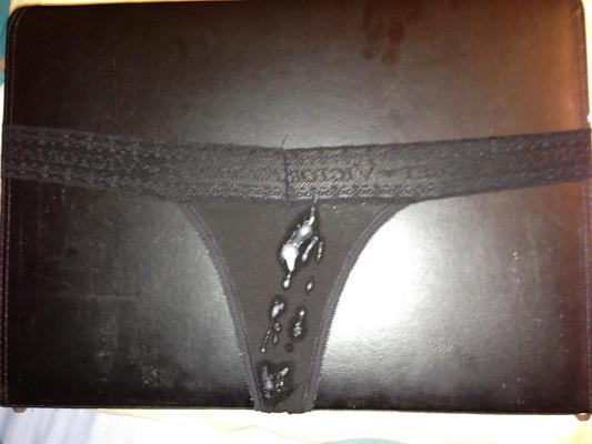 7P Cum on thong