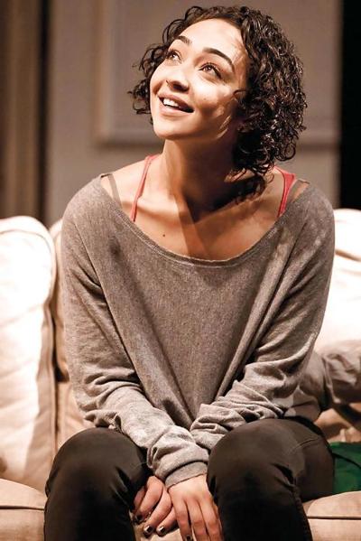 6P ルース・ネッガ、エチオピア系アイルランド人ホット女優