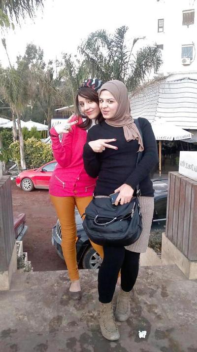 17P Arab Hijab Woman