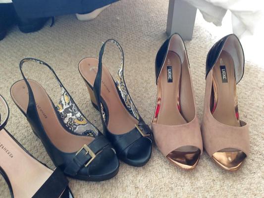 4P ジェインズのとてもセクシーなピープトゥヒールのセレクション