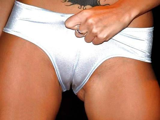 12P Cameltoe