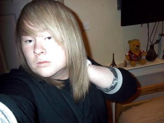 6P Blonde GAY