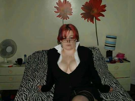 6P New msn tease im trying to fuck hard, big busty tits!!
