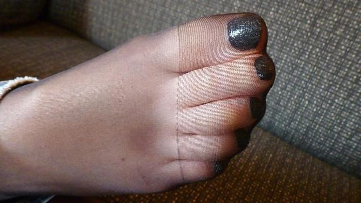 25P Black is beauty-black nails nylons flats