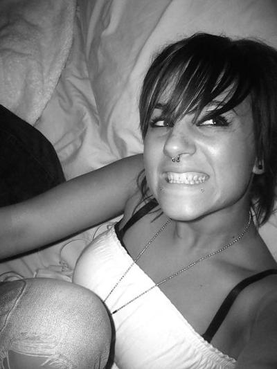 25P Smoking hot Facebook teens. Who would you fuck? 