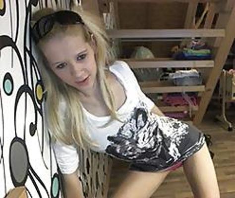 5P Gina Teen Pussy Fotze Muschi Geil Sexy
