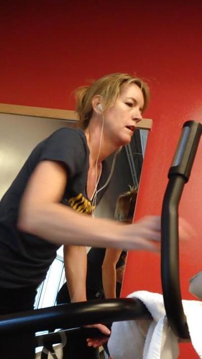 25P Gym Black dick outline in Shorts watchers