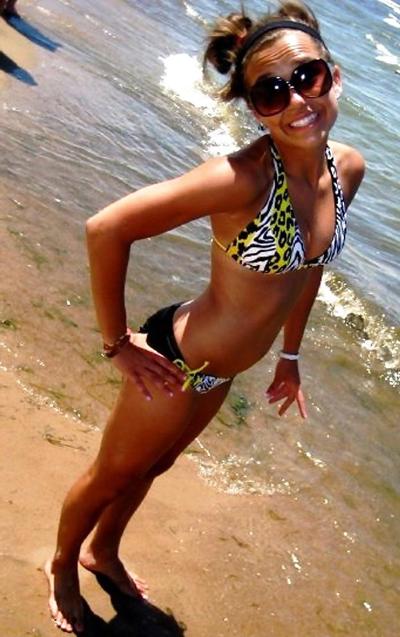 25P HEISSE BIKINI-TEENS für DEINEN SCHWANZ! Band 3