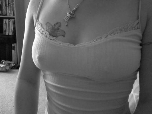 11P Baby cant find her bra