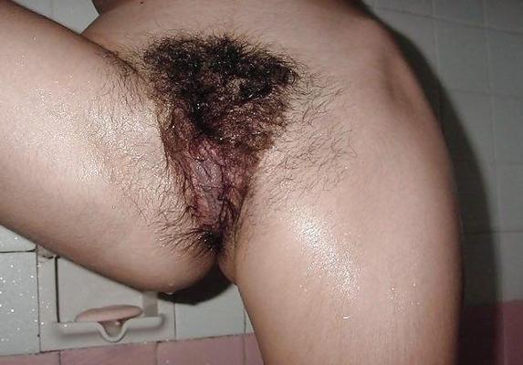 8P Busty hairy teen taking shower