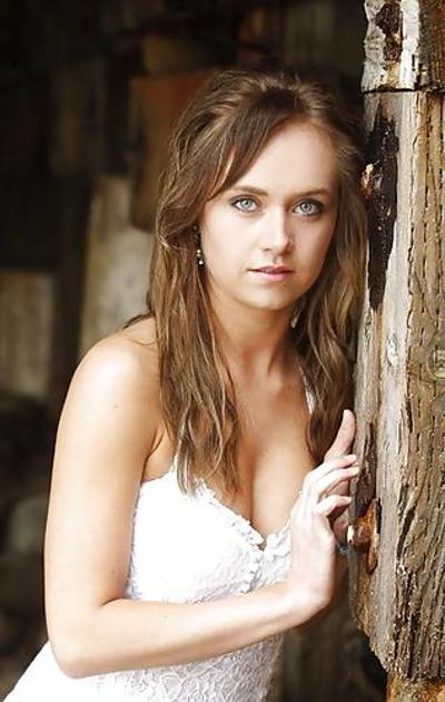 15P Amber Marshall