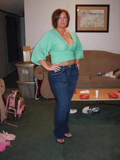 25P MILF épaisse avec le cul