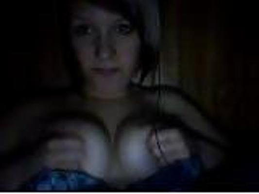 10P Dark room fun :3