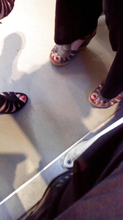 13P Candid feet of train mate : Eva