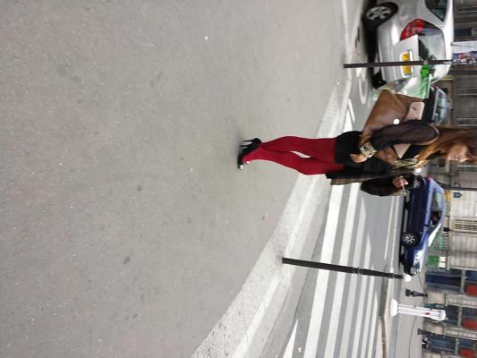 25P Voyeur in Paris