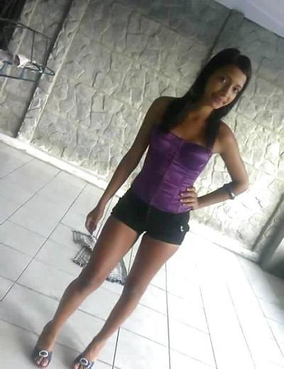 25P Colegialas y Putas C.R