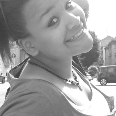 10P Sahara - Conceited African Girl 