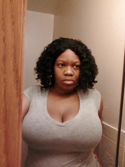 9P Thick big booty black sexy bitch 