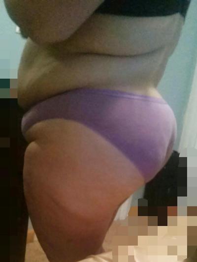 8P Phat ass wife tease