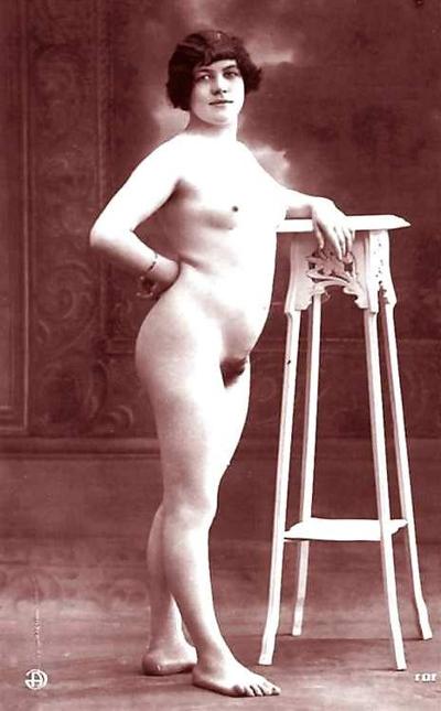 11P Retro Women