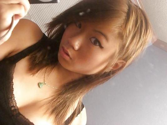25P A Day of a Lovely Asian Girl.