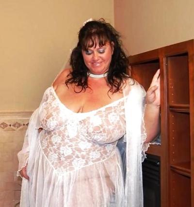 24P Mature women in underwear.