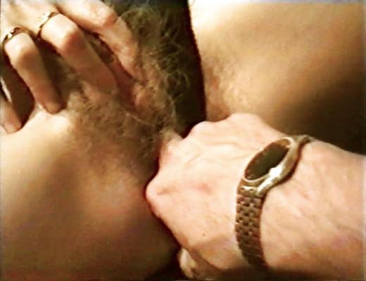 8P SAG - Sexy Bitch Hairy Pussy Play 02 - Fotzenspiel