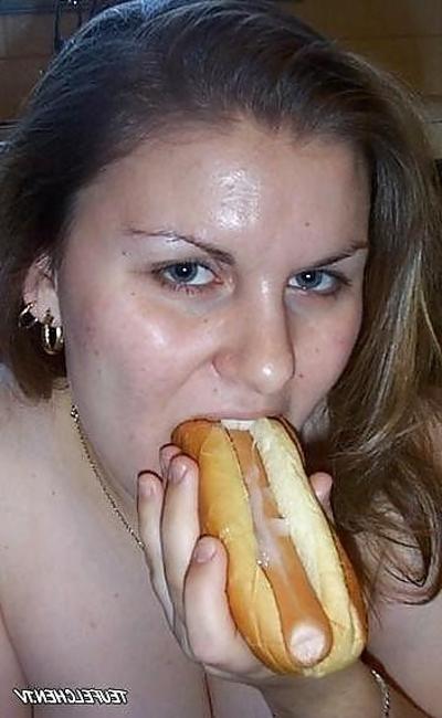 22P Spunk on the bitches food