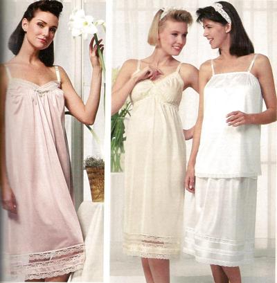 22P 2 or more women in slips