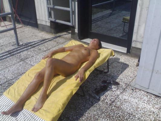 4P Sunbathing nude
