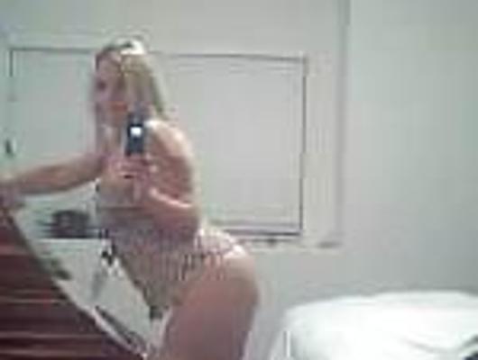 21P Blonde MILF Self Shots