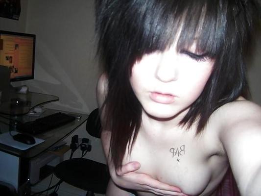 25P Emo-Girls 5