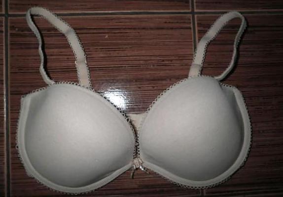 8P 妻のブラジャー