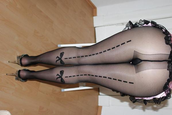 20P Dessous & Nylons 23