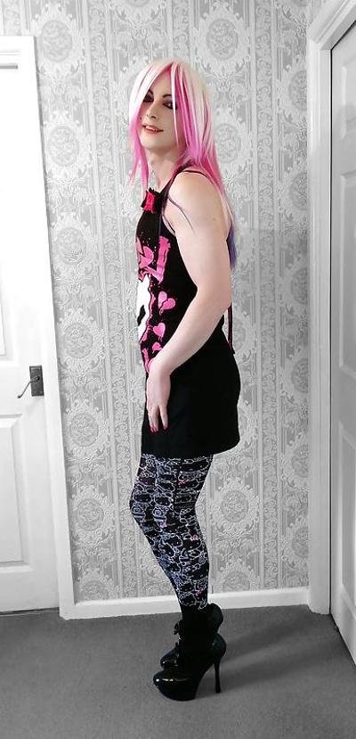 25P Tranny Supersatin  Love Sucks  Emo Goth photo set
