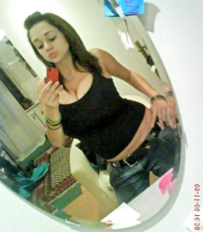 11P Cute Young And Stacked Amateur Brunette Gallery