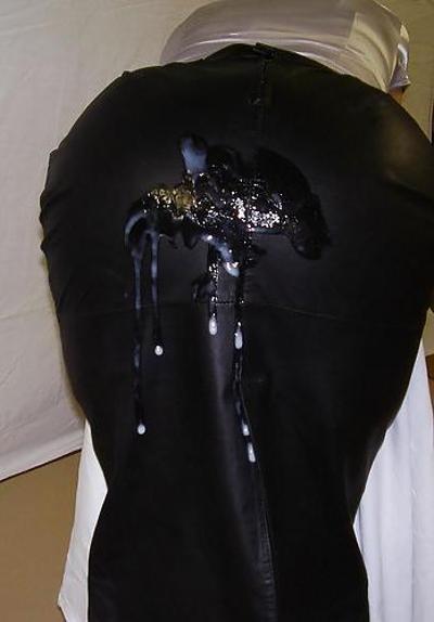 25P 服に射精 2