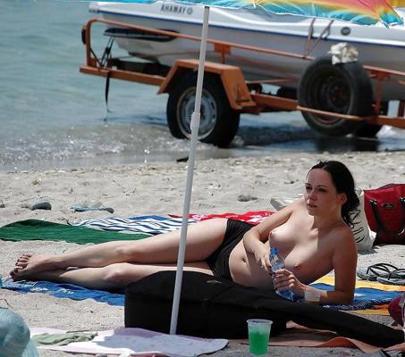 25P On the bulgarian beach