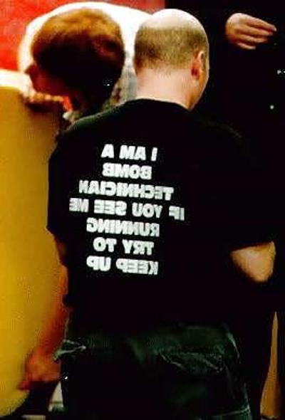 25P T-Shirt-Nachricht 03