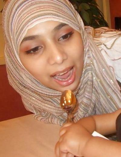 25P Farhana Bengali Hijabi MILF 