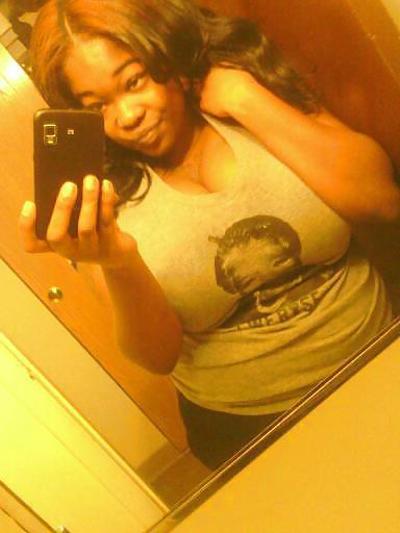 25P Amateur black girl with huge tits