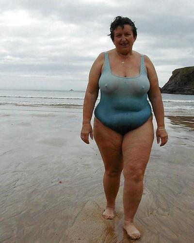 16P Mature-BBW-Ladies 400